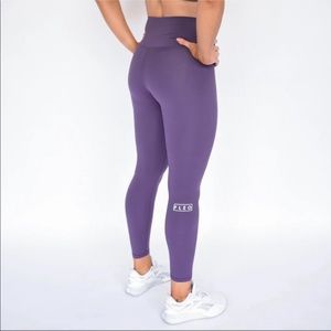 ⭐️Fleo El Toro Legging purple 25”⭐️